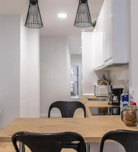 Apartamento Gran Apto A 5 Min De Casco Viejo. Familias, Grupos *