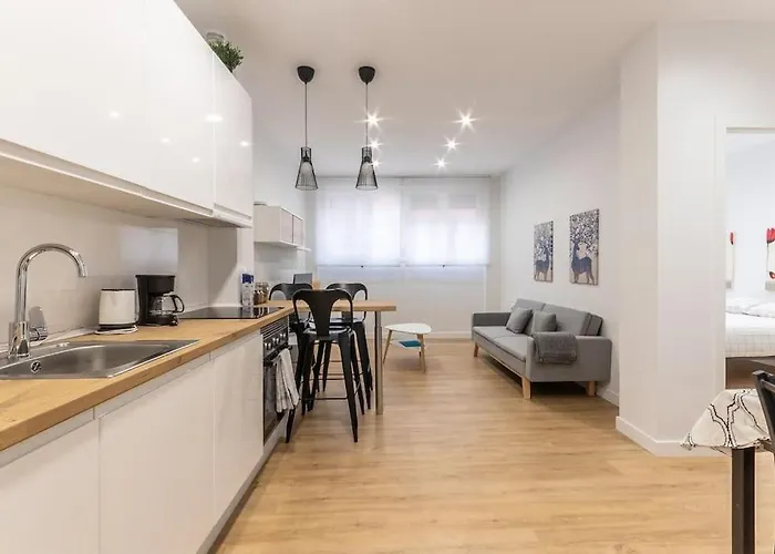 Gran Apto A 5 Min De Casco Viejo. Familias, Grupos Appartamento