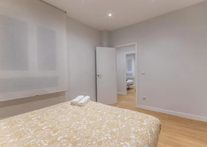 Apartamento Gran Apto A 5 Min De Casco Viejo. Familias, Grupos *